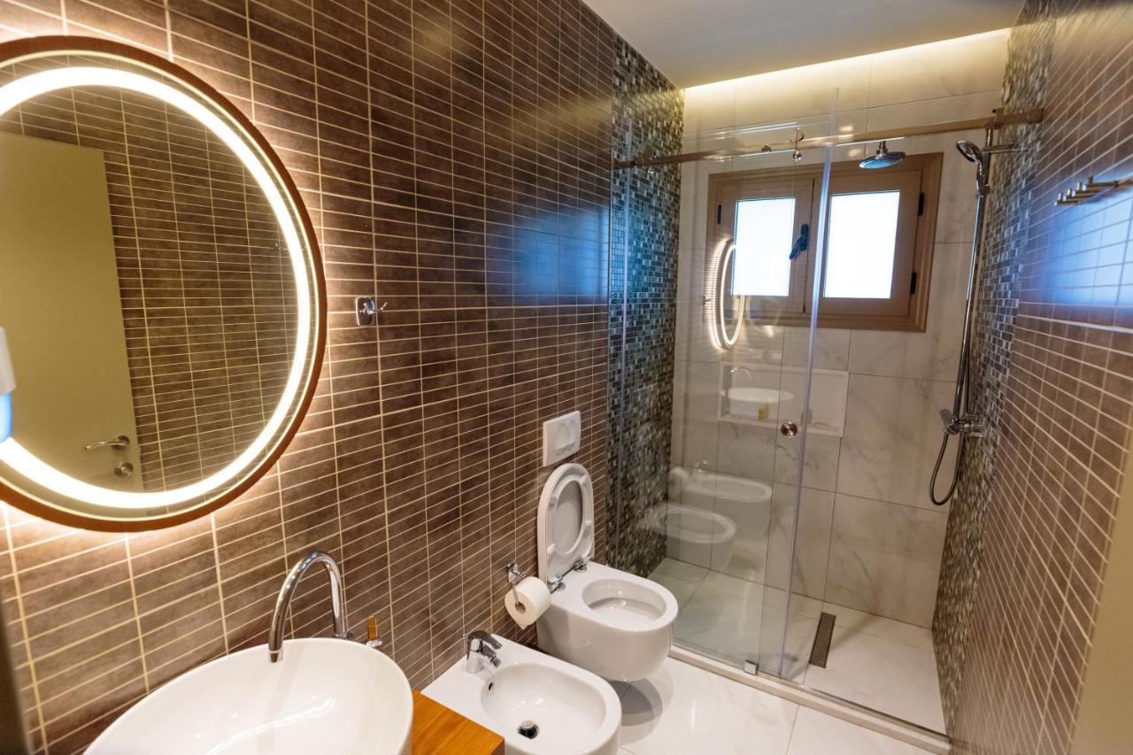 Vogue Boutique Hotel Vlore Ngoại thất bức ảnh